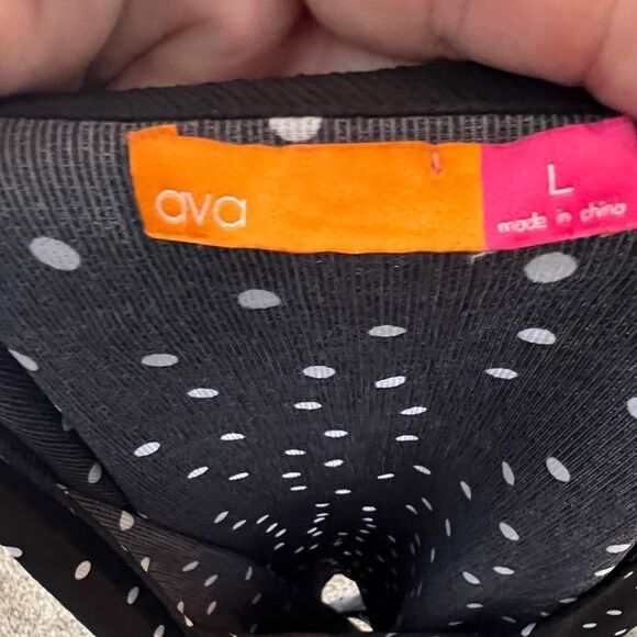 Ava Polka Dot Top - Picture 4 of 7